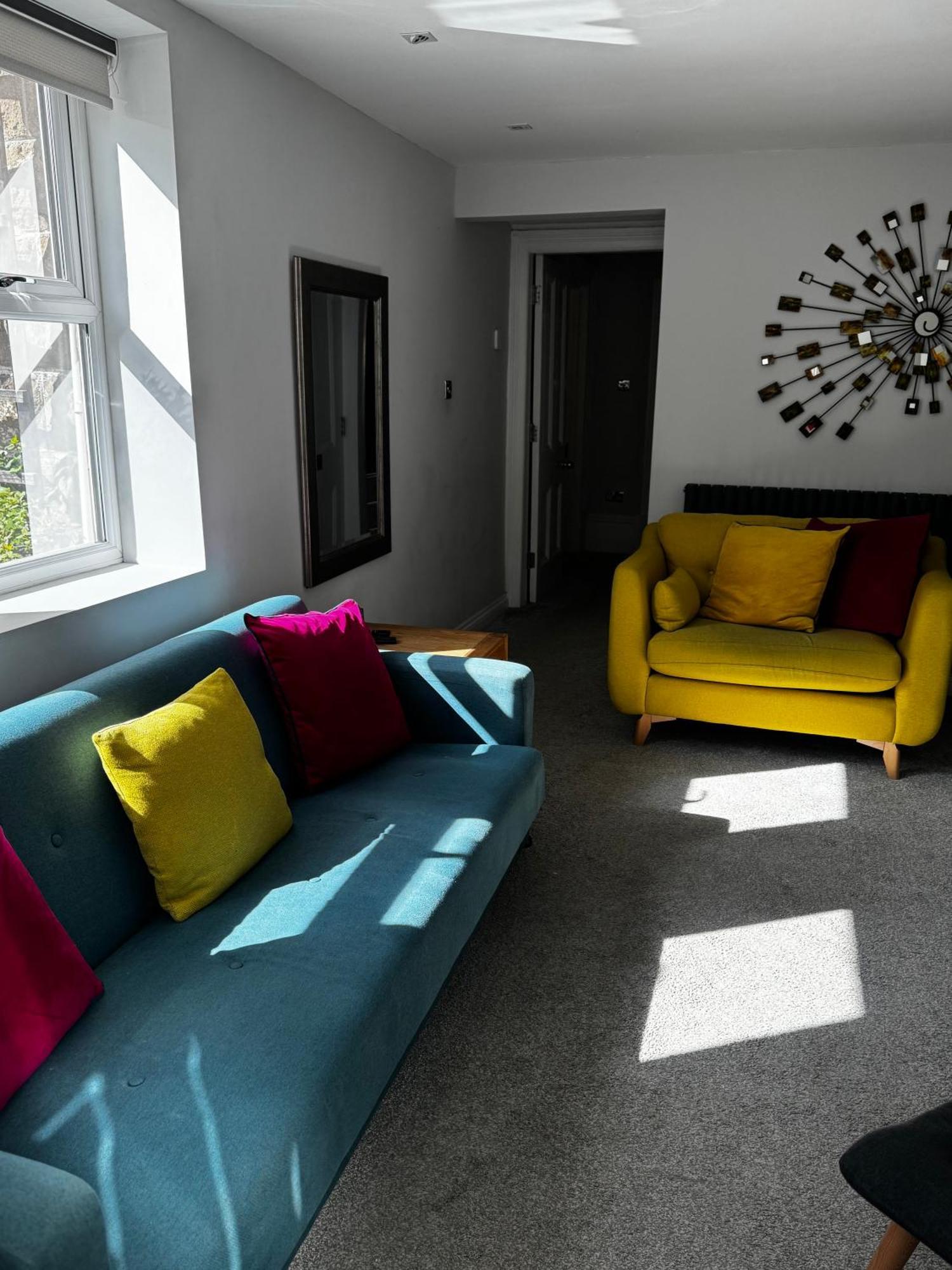 Harrogate Holiday Apartments - Courtyard Mews - Garden Exterior photo